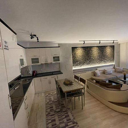 Prishtina Escape Apartments Priştine Dış mekan fotoğraf