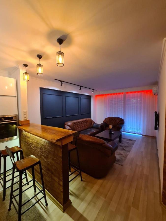 Prishtina Escape Apartments Priştine Dış mekan fotoğraf