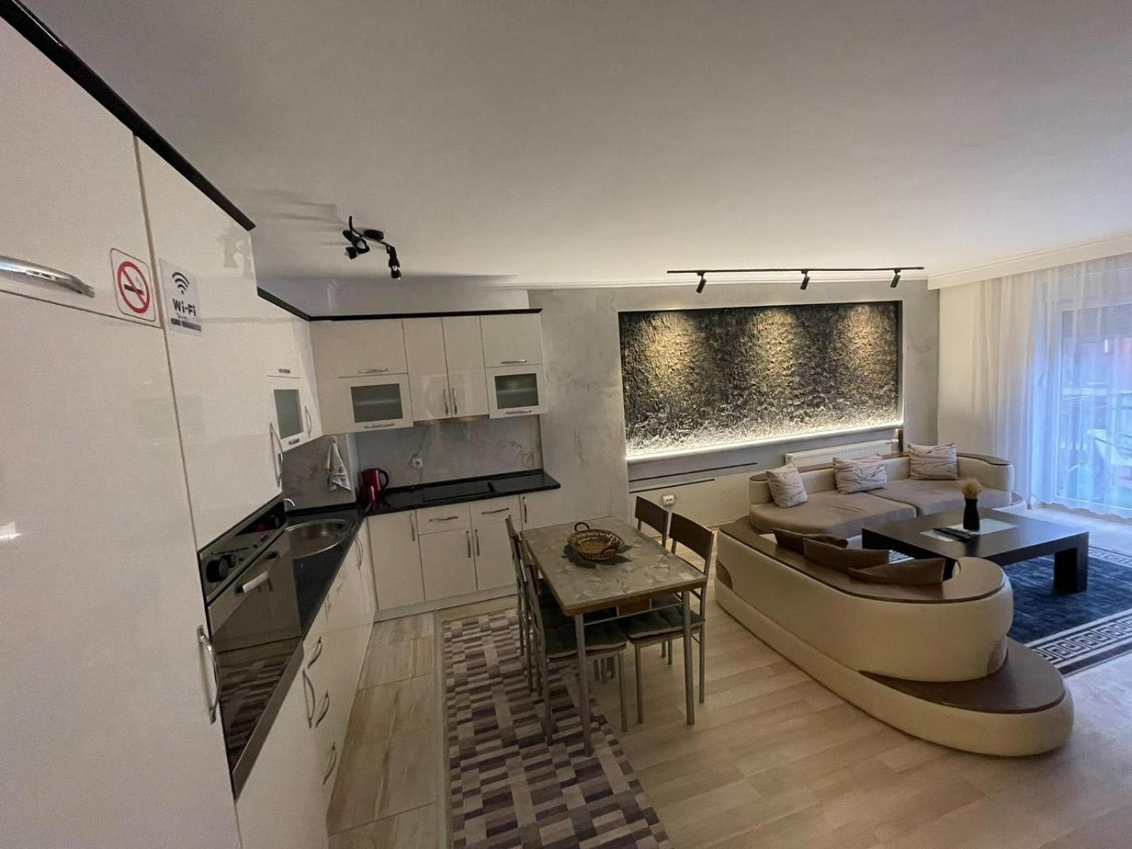 Prishtina Escape Apartments Priştine Dış mekan fotoğraf